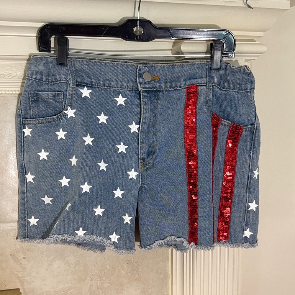Star-Patterned Jean Shorts With Red Sequin Stripes - image 1